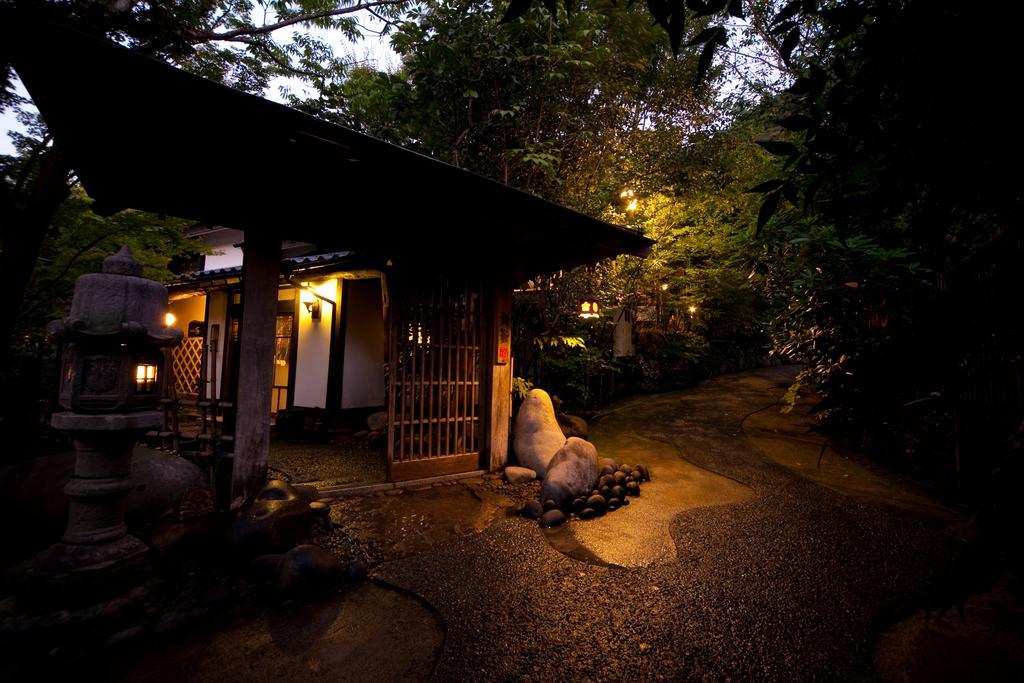 Hatago Kayausagi Хита Экстерьер фото